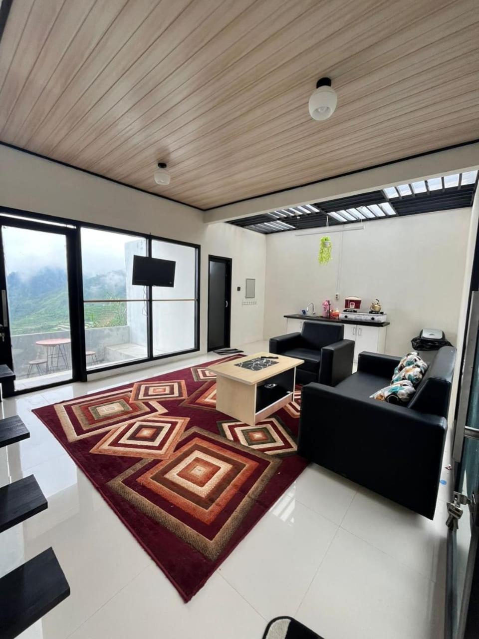 Villa Bintang Sikunir 2 Вонособо Екстериор снимка
